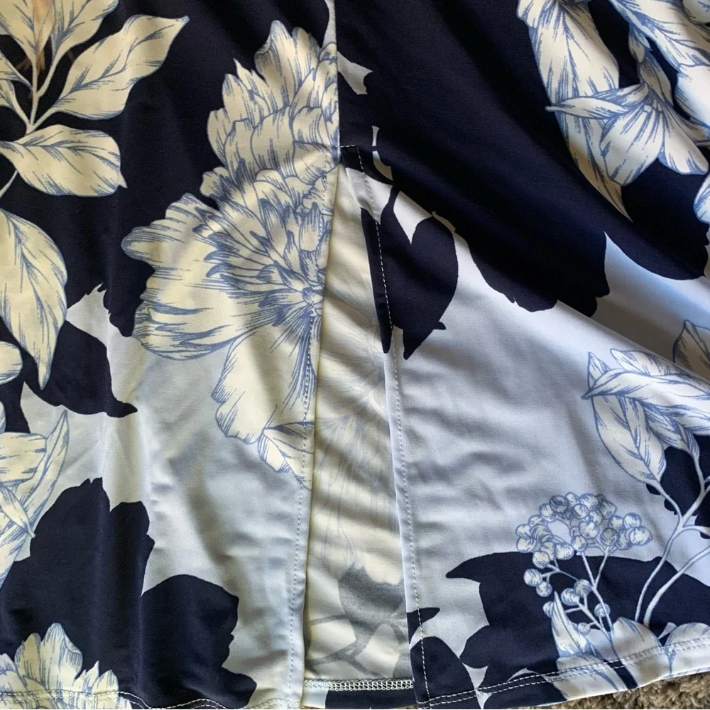 blue floral dress - Picture 3 of 4